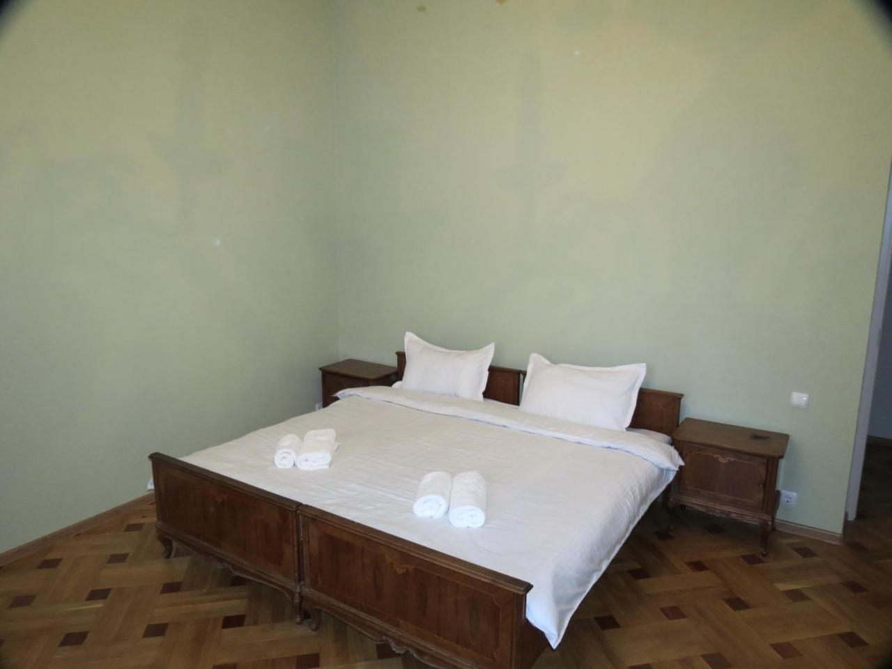 Three Rooms Apartment Tiflis Exterior foto