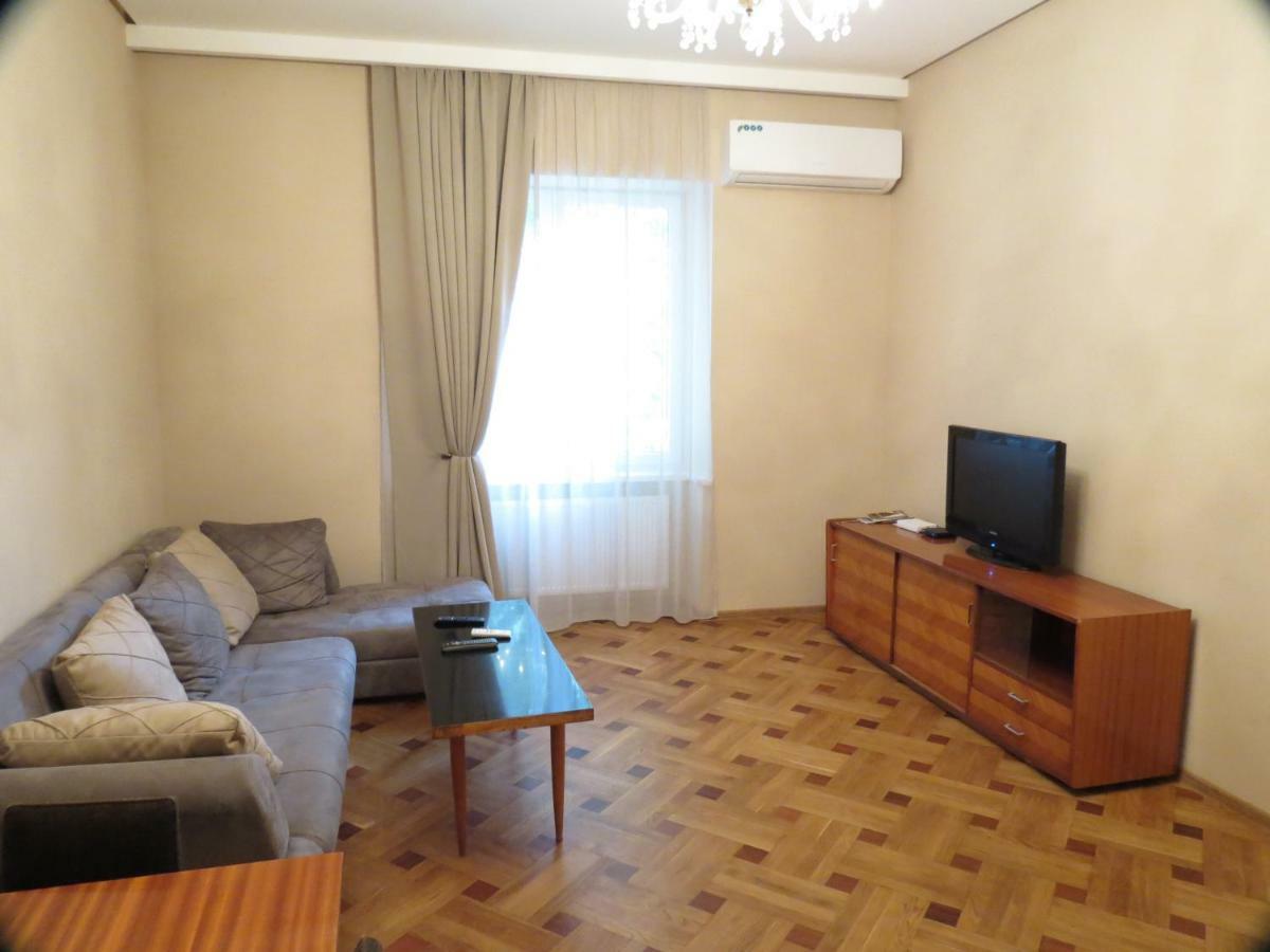 Three Rooms Apartment Tiflis Exterior foto